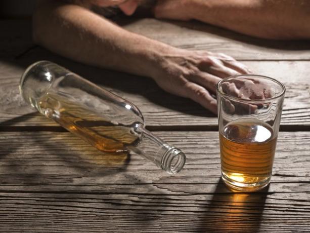 Lee más sobre el artículo Cómo saber si una persona tiene problemas con el alcohol
