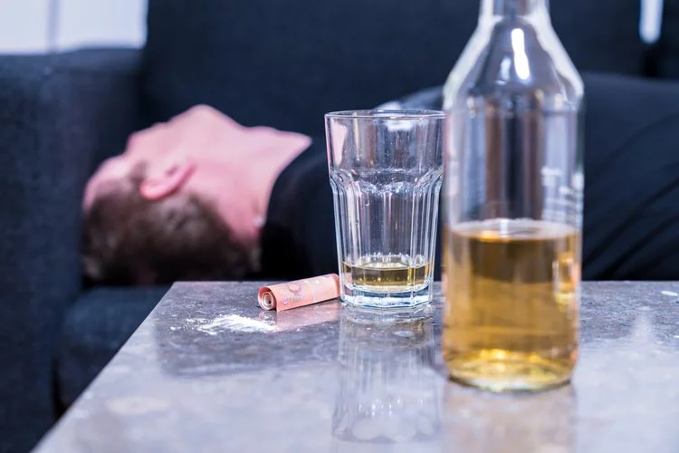 Actualment esteu veient Un cocktail perillós, el que no t’expliquen de combinar alcohol i cocaïna